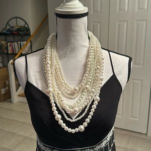 jules b. Faux Pear Chunky Necklace